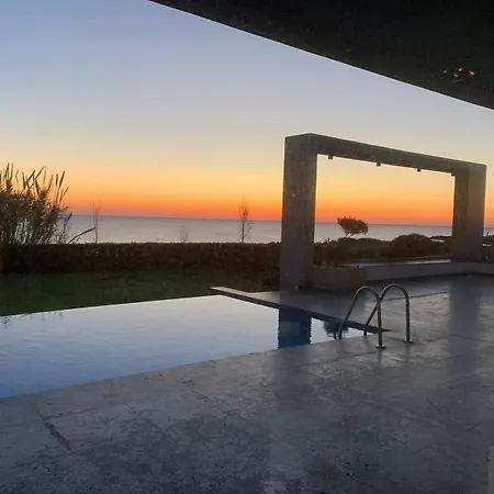 Luxury By The Sea With Heated Pool