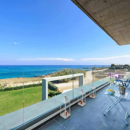 Luxury By The Sea With Heated Pool Villa Protarász