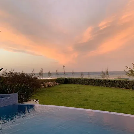 Luxury By The Sea With Heated Pool Willa Protaras
