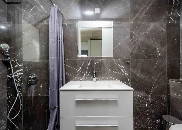 Luxury By The Sea With Heated Pool Vila